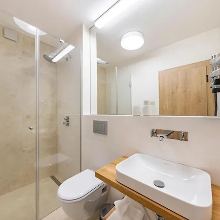 Vi&la - House 4* ピエシュチャニ