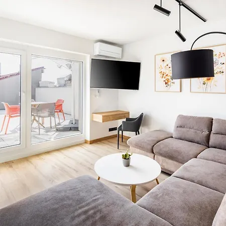 アパートホテル Vi&la - House ピエシュチャニ