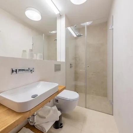 Vi&la - House アパートホテル