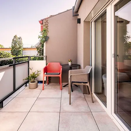 Family Terrace Ξενοδοχείο με διαμερίσματα Πιεστάνυ