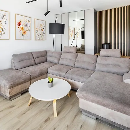 Vi&la - House アパートホテル 4*